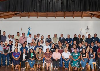 Gobernador de Baja Verapaz participa en jornada para fortalecer planificación regional