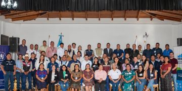 Gobernador de Baja Verapaz participa en jornada para fortalecer planificación regional