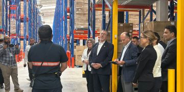 Presidente Bernardo Arévalo visita nuevo centro de distribución de PepsiCo en Quetzaltenango