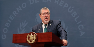 Cancillería apoya a guatemalteco afectado por el terremoto en Venezuela