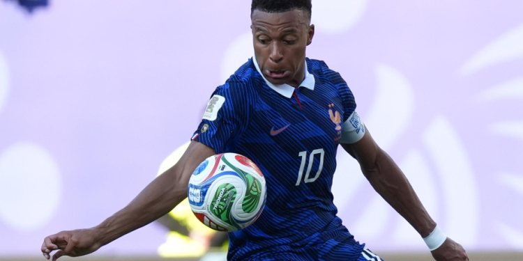 Francia vence a Paraguay con un penal de Mbappé y clasifica a los cuartos de final del Mundial 2026