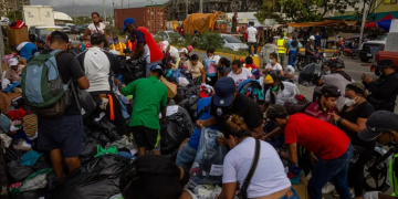 Más de 14.600 personas permanecen en 87 campamentos tras el doble terremoto en Venezuela