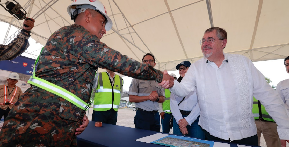 Presidente destacó la colaboración interinstitucional para el avance de la modernización del Puerto Santo Tomás de Castilla