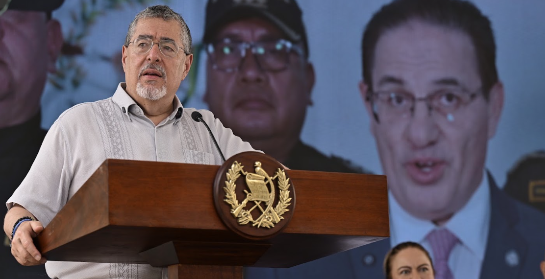 “Prioridad, cuidar a las personas y a los recursos naturales”: Presidente Arévalo en gira por Petén