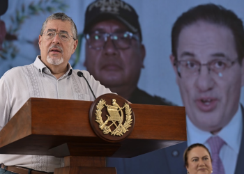 “Prioridad, cuidar a las personas y a los recursos naturales”: Presidente Arévalo en gira por Petén