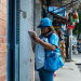 Así puedes identificar a un encuestador del INE