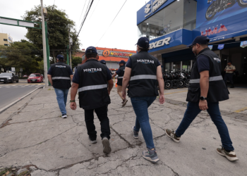Inspección de Trabajo inicia operativos de verificación del pago del bono 14./Foto: Álex Jacinto.