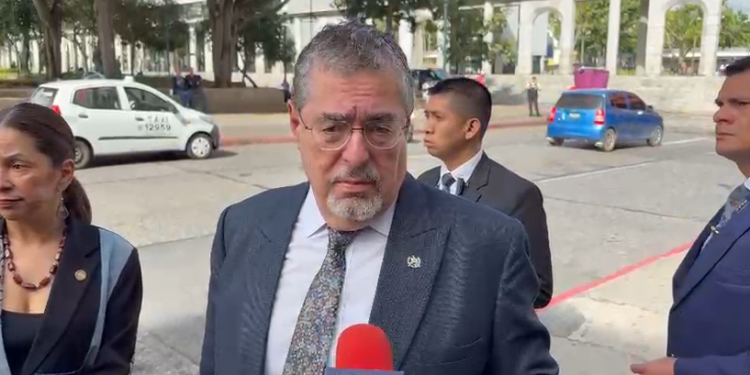 Presidente llama a la calma tras sismo de 5.6 grados sensible en el territorio nacional