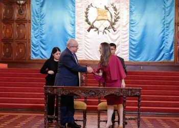 Guatemala y Reino Unido firman acuerdo de cooperación técnica para impulsar la planificación del Metrorriel . / Foto: Noé Pérez.