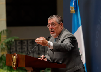 Presidente Bernardo Arévalo en La Ronda.