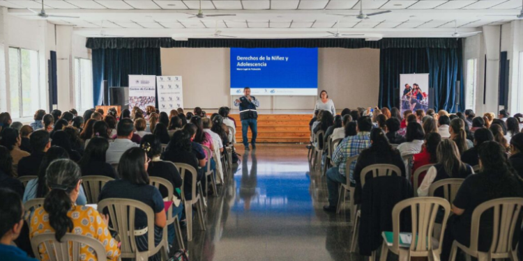 Más de 150 Centros de Cuidado Infantil fortalecen su compromiso con la protección de la niñez