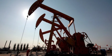 Planta petrolífera de Liaohe Oil Field, un subsidiario de PetroChina, en Panjin al noreste de la provincia de Liaoning. EFE/
