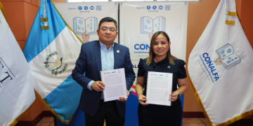 SVET suscribe cartas de entendimiento para prevenir los delitos VET./Foto: SVET.