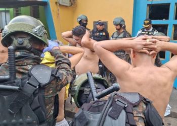 Requisa focalizada en el Centro de Detención Preventiva para Hombres de Puerto Barrios, Izabal. / Foto: SP