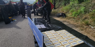 El hallazgo se registró en el kilómetro 145 de la carretera Interamericana, en el ingreso principal a Zacapa. / Foto: PNC