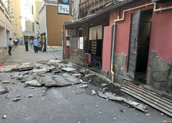 Daños causados por el terremoto en la ciudad de Kumamoto, en el suroeste de Japón, este 28 de julio. EFE
