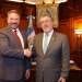 Presidente Bernardo Arévalo, recibió en su despacho al codirector adjunto de la Oficina Federal de Investigación (FBI), Andrew Bailey. / Foto: Gobierno