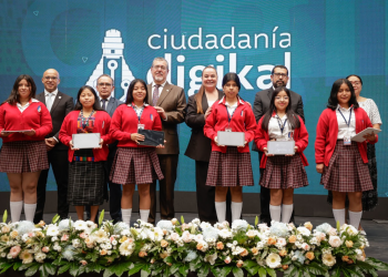 Más de 50 mil estudiantes de diversificado serán beneficiados con equipos tecnológicos