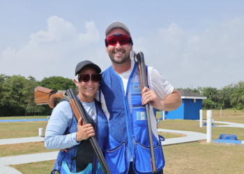 Adriana Ruano y Enrique Brol ganan oro en foso por equipos mixtos en Santo Domingo 2026