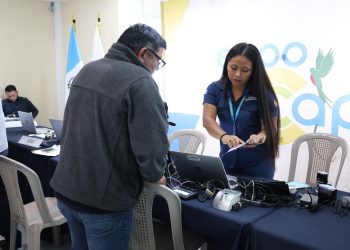 IGM lleva a cabo jornada de emisión de pasaportes en Río Dulce. (Foto: IGM)