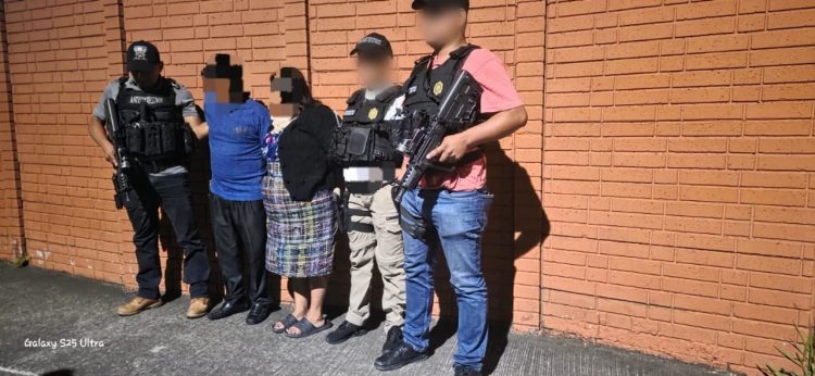 Comando Antisecuestros captura a dos personas por simular secuestro y exigir 80 mil quetzales