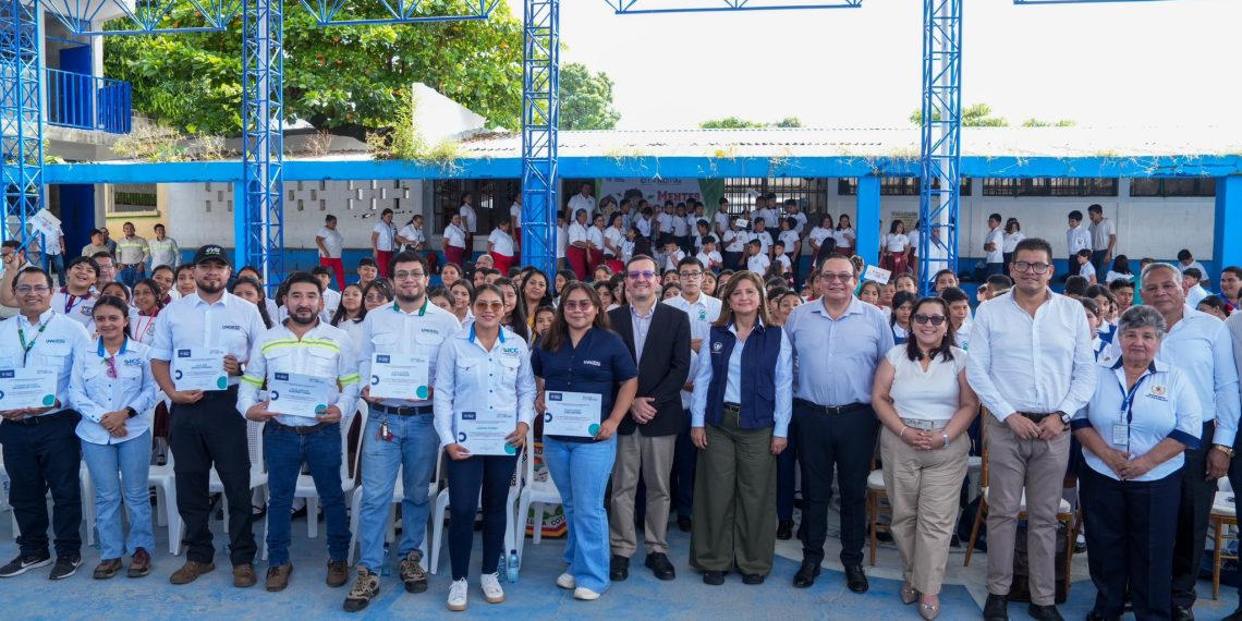 Clubes de Ciencias alcanzan presencia en 21departamentos