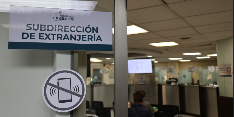 IGM impulsa regularización migratoria de extranjeros