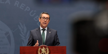 El ministro de Finanzas presentó la ejecución del presupuesto y las proyecciones para el siguiente. (Foto: Noé Pérez)