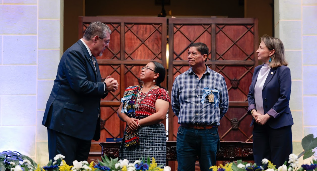 Presidente reconoce el trabajo de las comunidades indígenas para la protección de los recursos naturales. (Foto: Alex Jacinto)