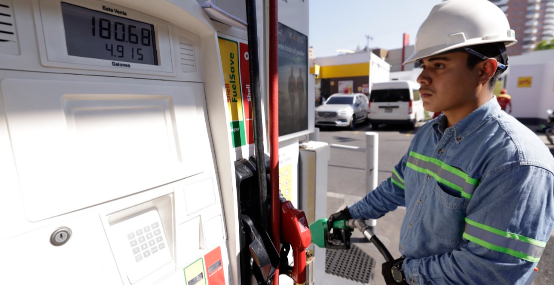 Ministro Erwin Barrios compartió que el subsidio tiene más efectos en el precio del combustible que quitar un impuesto. (Foto: archivo)