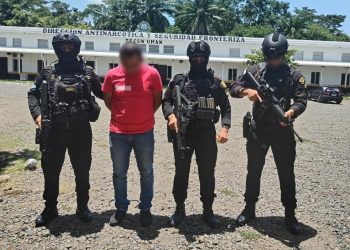 El detenido fue identificado como Walter Daniel Estrada, de 37 años. / Foto: PNC