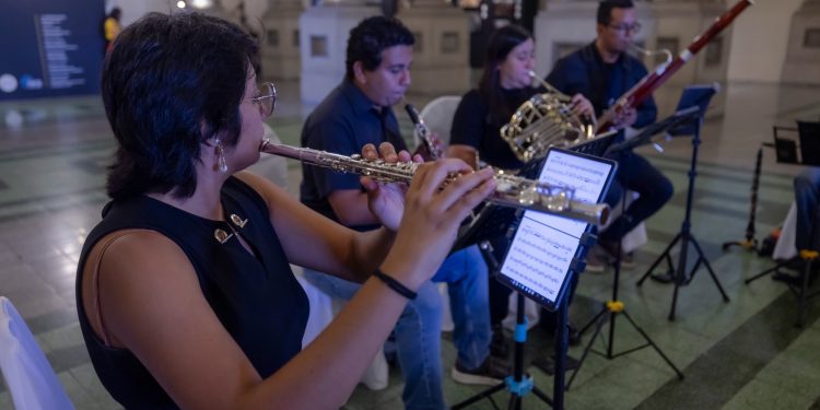 Un año de Quinteto Xocomil: Cinco jóvenes que hacen respirar la música de cámara en Guatemala