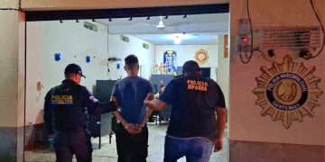 Alias "El Gemelo" es recapturado con arma de fuego ilegal. / Foto: PNC