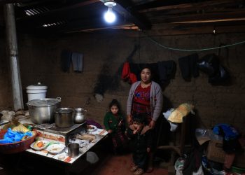 INDE electrificará los hogares de más de 400 mil personas. (Foto: INDE)