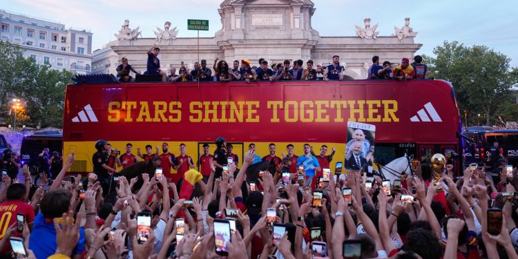 España celebra el Mundial 2026 en las calles de Madrid