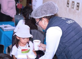 Comedor social móvil en Salamá, Baja Verapaz, brinda asistencia a familias en condición de vulnerabilidad
