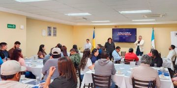 Promueven uso de inteligencia artificial en empresas de Baja Verapaz