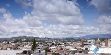 Insivumeh pronostica lluvias y actividad eléctrica por inestabilidad atmosférica en el país