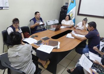 Coordinan acciones a favor de las personas con discapacidad en Zacapa