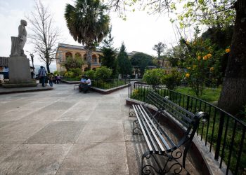 Alta Verapaz impulsa proyectos de infraestructura vial y agua potable en Panzós