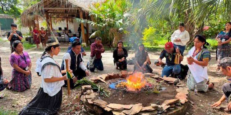 Intercambio de saberes fortalece identidad y cultura de pueblos originarios de Baja Verapaz