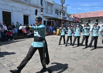 Conmemoran la Gesta Revolucionaria y el Día del Ejército en Retalhuleu