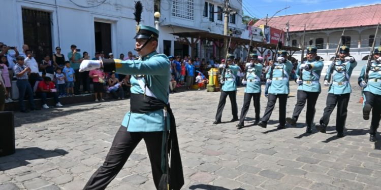 Conmemoran la Gesta Revolucionaria y el Día del Ejército en Retalhuleu
