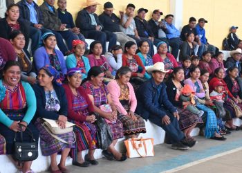 Entrega de filtros de agua fortalece la iniciativa intersectorial Mano a Mano en Huitán, Quetzaltenango