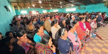 Entregan 523 filtros purificadores de agua a familias de San Andrés Xecul, Totonicapán
