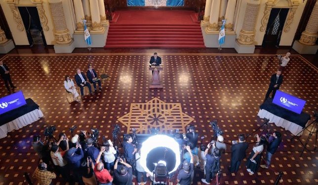 “Gobierno aplica una medida simple, responsable e inmediata, con apoyo social al costo de combustibles”, manifiesta el presidente Arévalo
