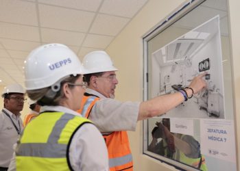 Presidente Bernardo Arévalo supervisa los avances en el mejoramiento y ampliación del Hospital de Chiquimula