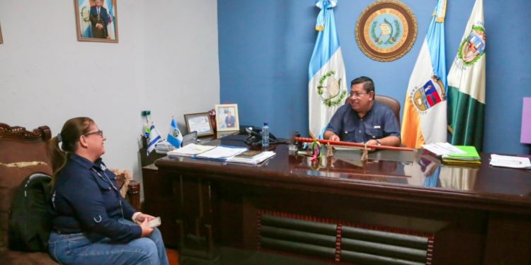 Fortalecen gestiones con el Infom para impulsar proyectos de desarrollo en los municipios de Chiquimula