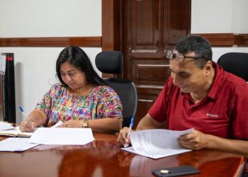 Impulsan proyectos de educación, infraestructura vial y agua potable en Santa Catalina La Tinta