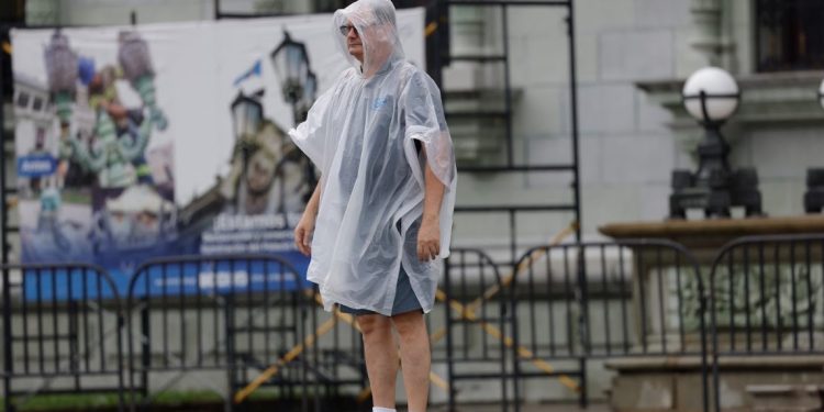 Prevén lluvias con actividad eléctrica en varias regiones del país este jueves